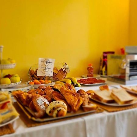 B&B Ai Cipressi ลุคคา ภายนอก รูปภาพ