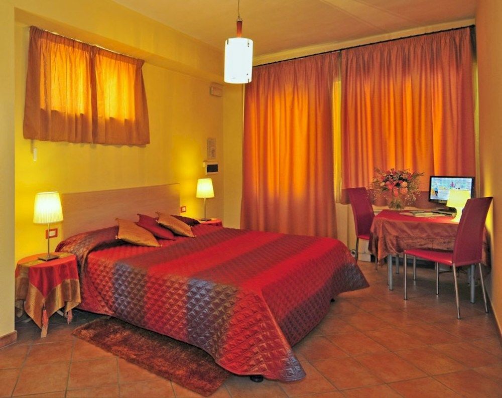 B&B Ai Cipressi ลุคคา ภายนอก รูปภาพ