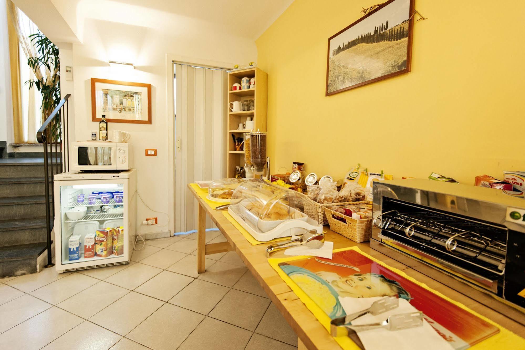 B&B Ai Cipressi ลุคคา ภายนอก รูปภาพ